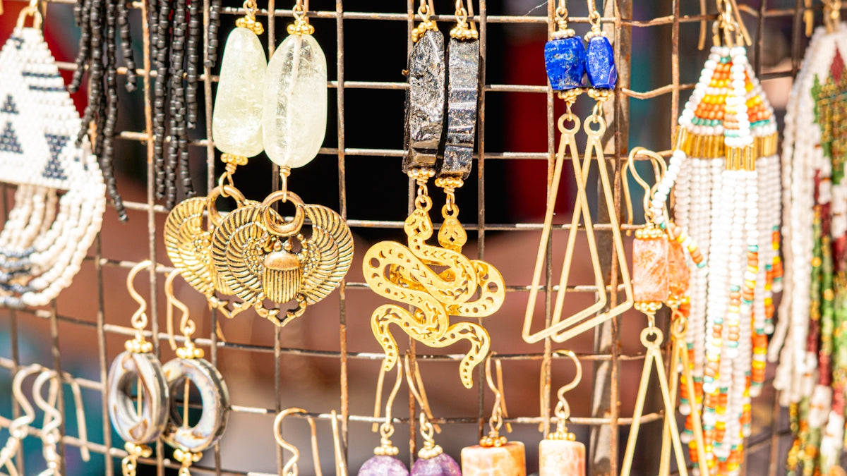 Unlocking the Elegance of Handmade and Luxury Jewelry in Engagement Gifts - GetVelqo