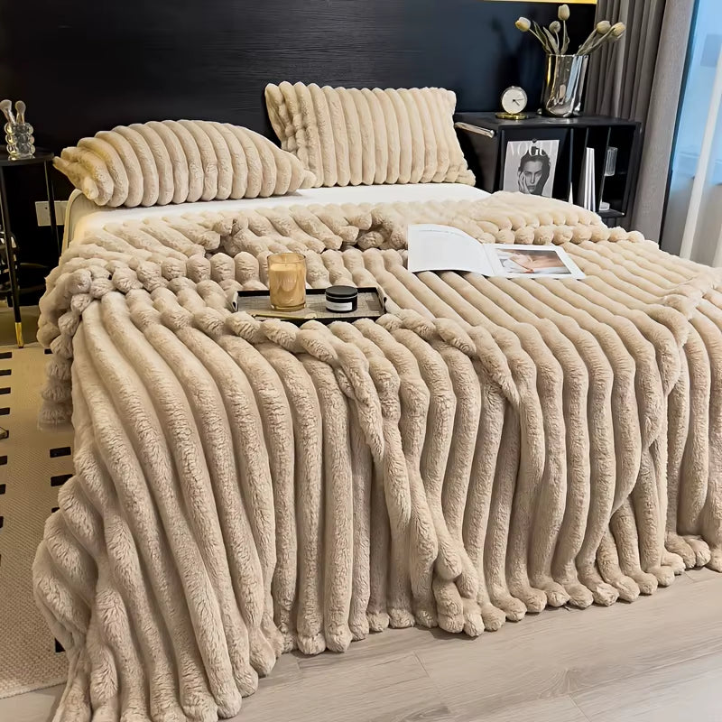 Thickened Wide Striped Flannel Multifunctional Blanket Soft Skin-Friendly Waterproof Bed Sheet Cover Sofa Throw Nap Blanket For