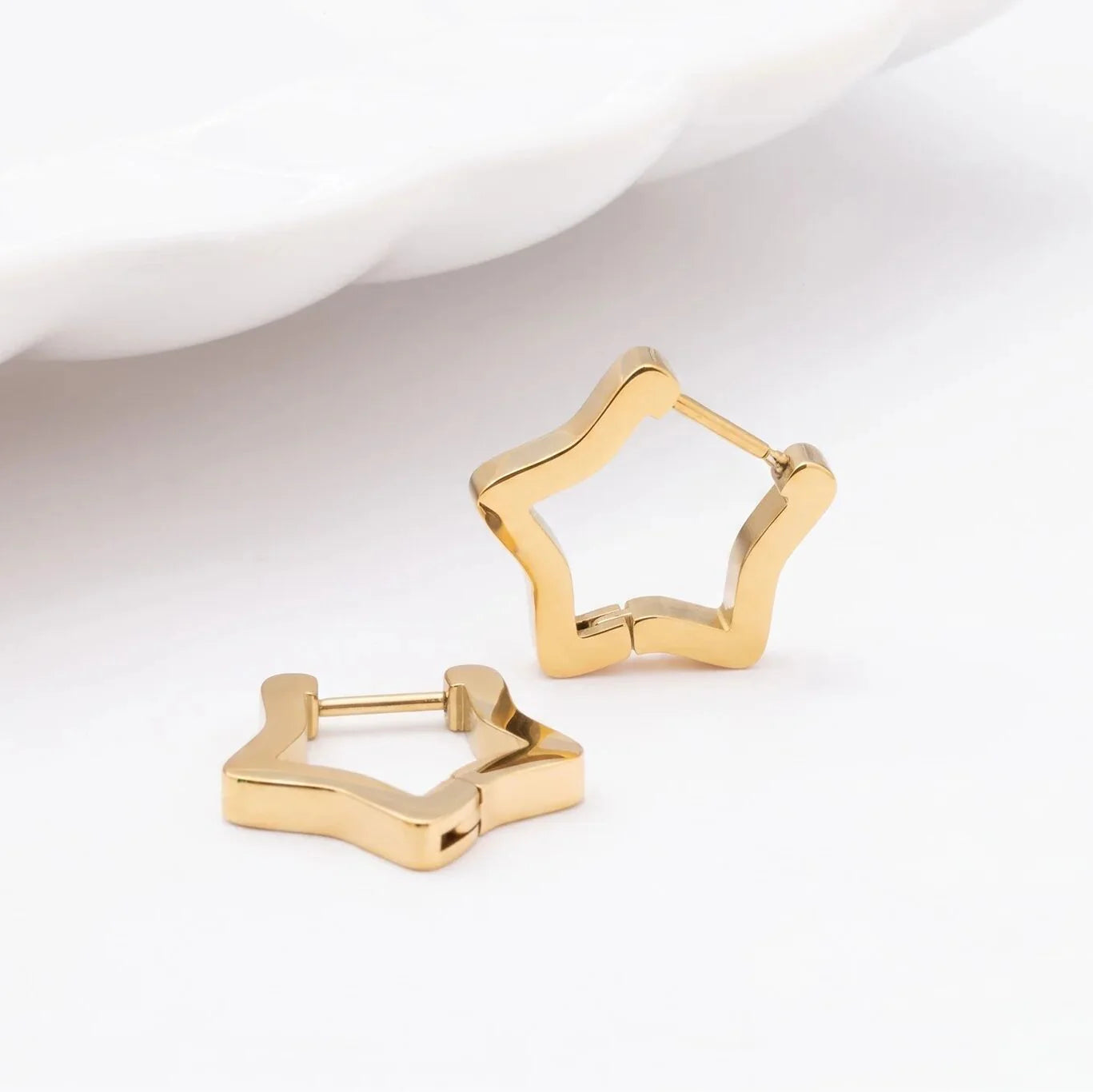 18K Gold PVD Stainless Steel Star Huggie Earrings / ERJ0009