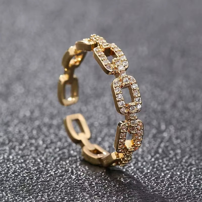 Elevate Your Elegance with the EverTwist