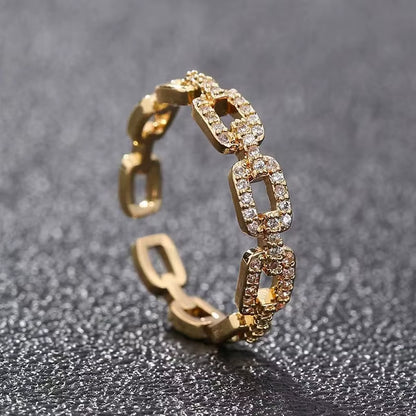 Elevate Your Elegance with the EverTwist