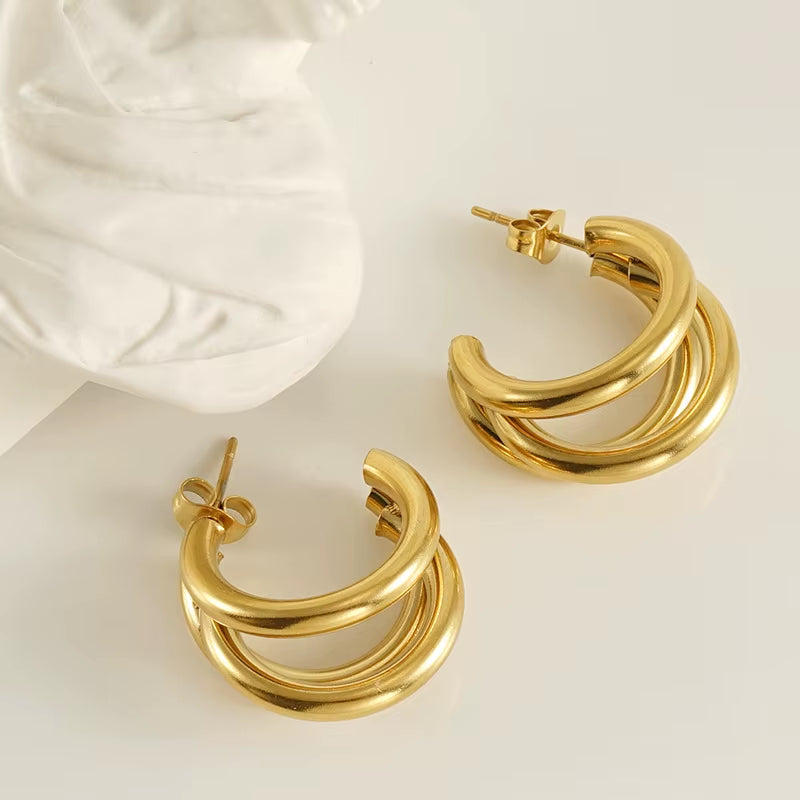 Elevate Your Style with the 4-Piece Irregular Gold Claw Stud Earring Set