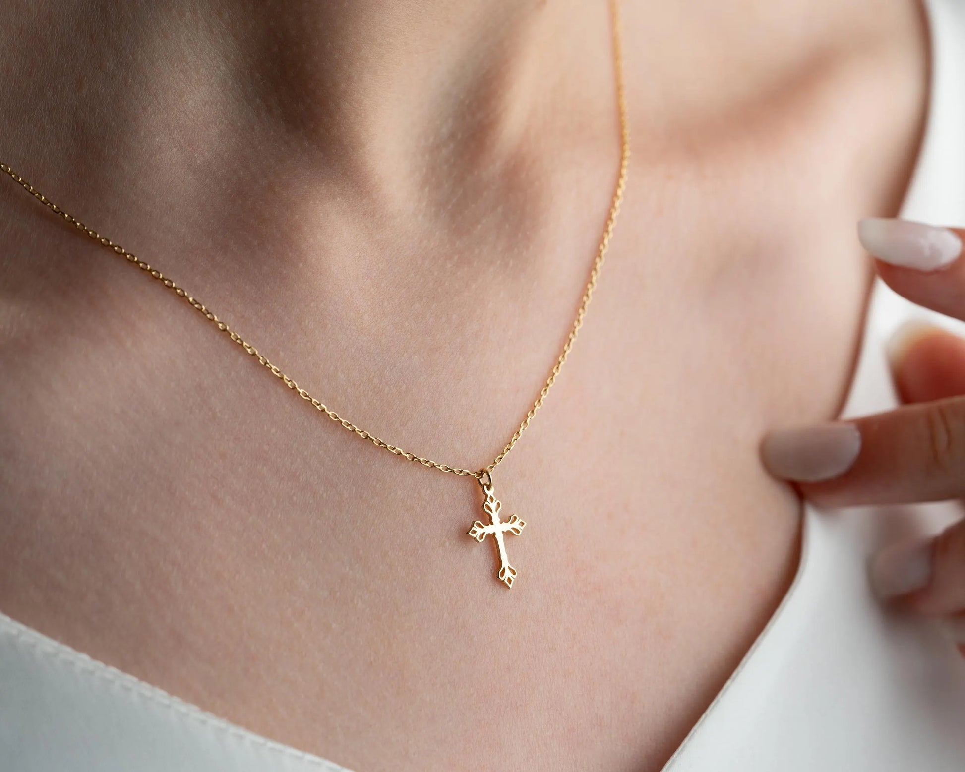 Grace & Glow Cross Necklace – Faith Wrapped in Pure Elegance