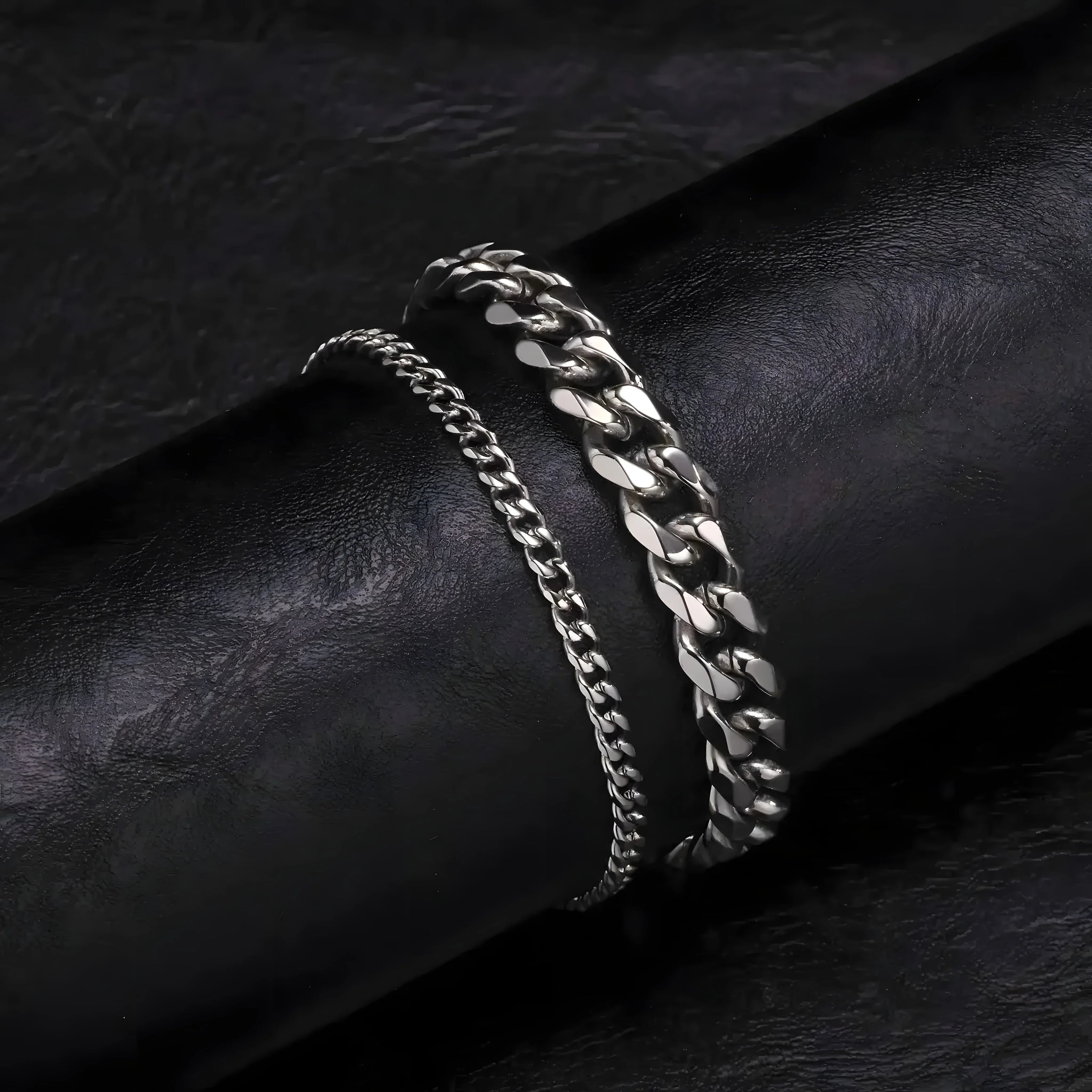 Silver chain bracelets with sleek, minimal design for everyday wear